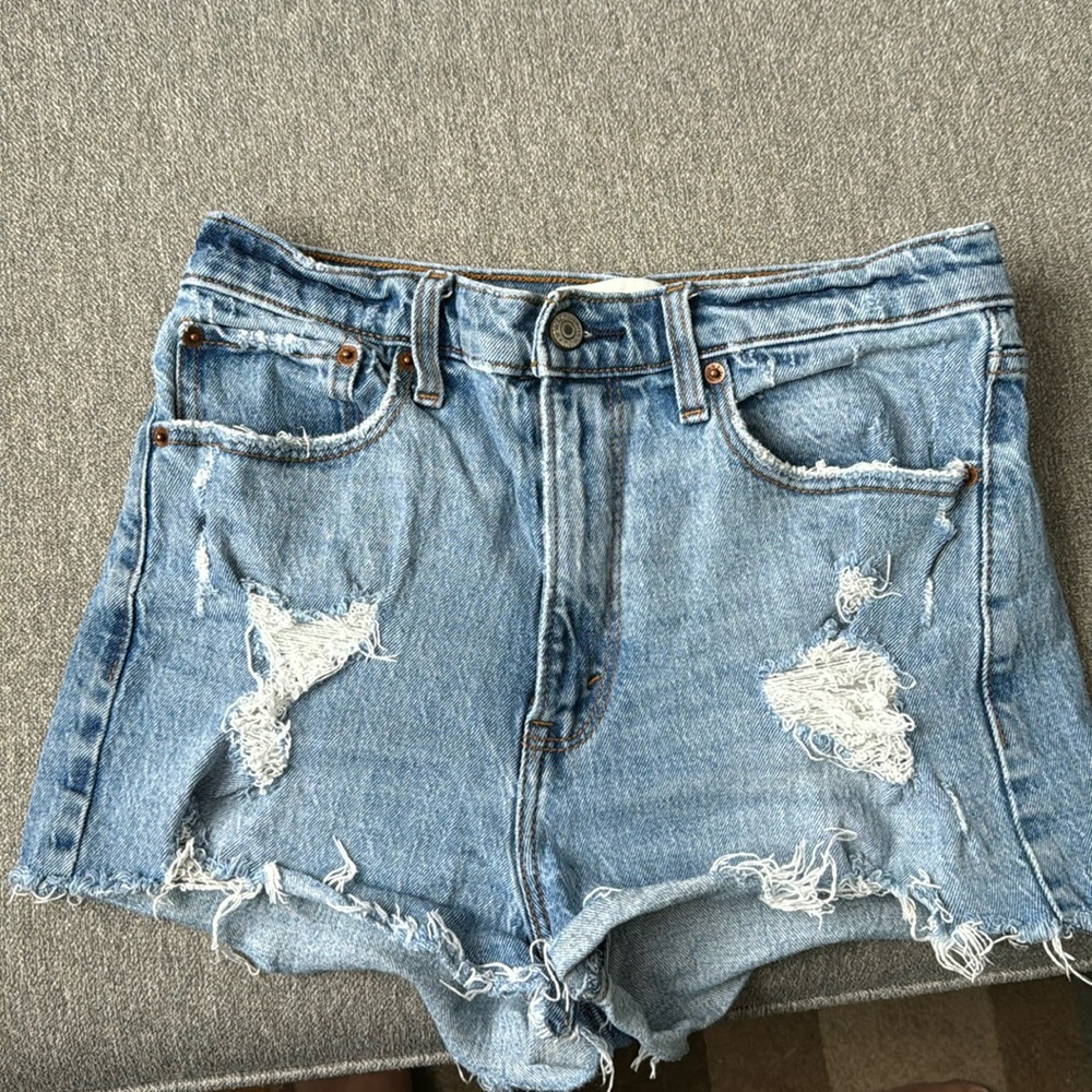 Abercrombie High Rise Mom Short